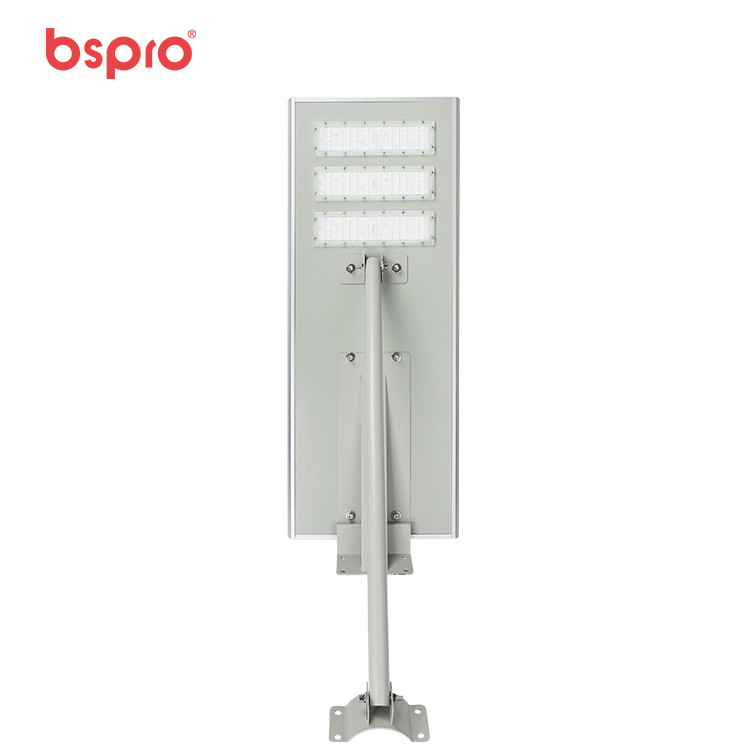 LED street light with mounting bracket