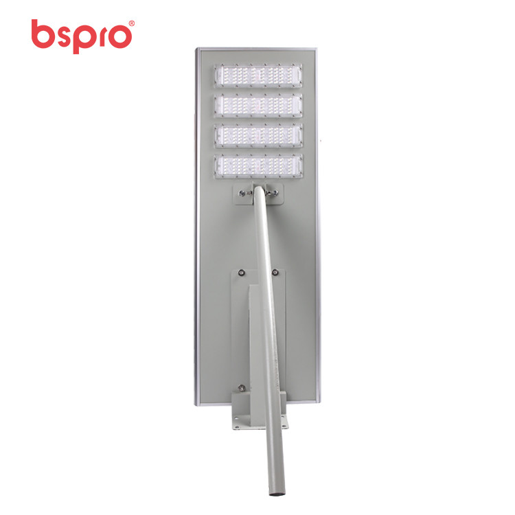 LED streetlight with multiple bulbs