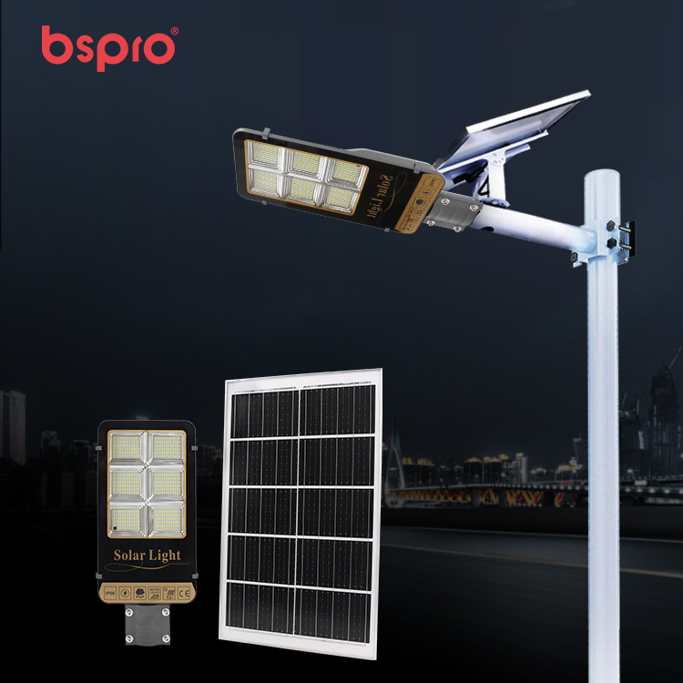 Solar street light with panel