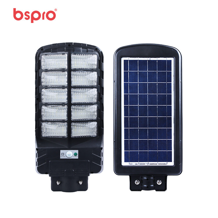 Solar street light with LED panels