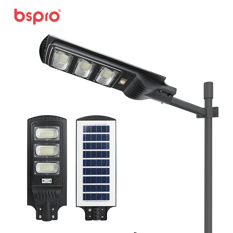 Solar street light with panel
