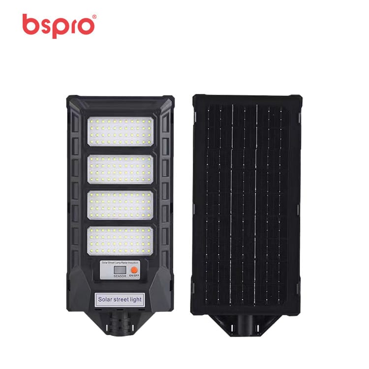Solar street light with solar panel