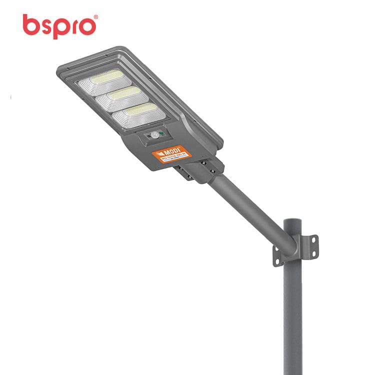 Solar street light with adjustable arm