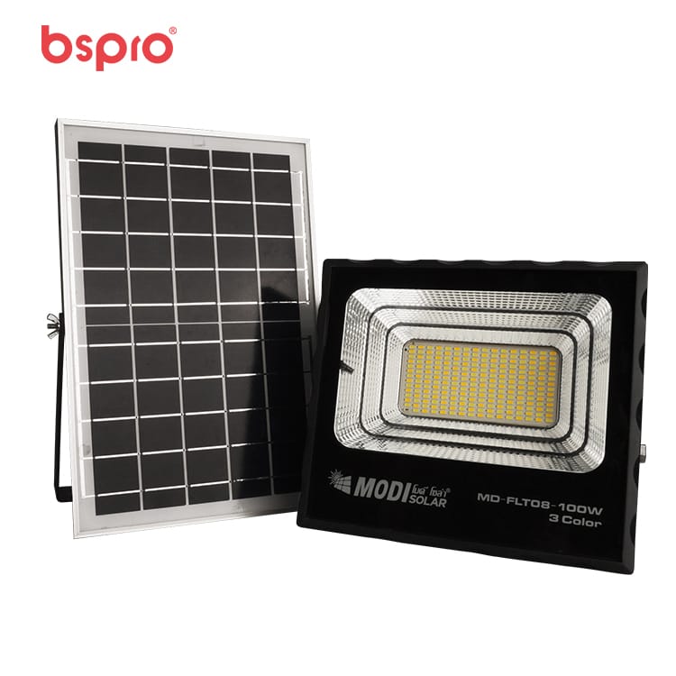 MD-PT08 Solar Flood Light 100W - Front View