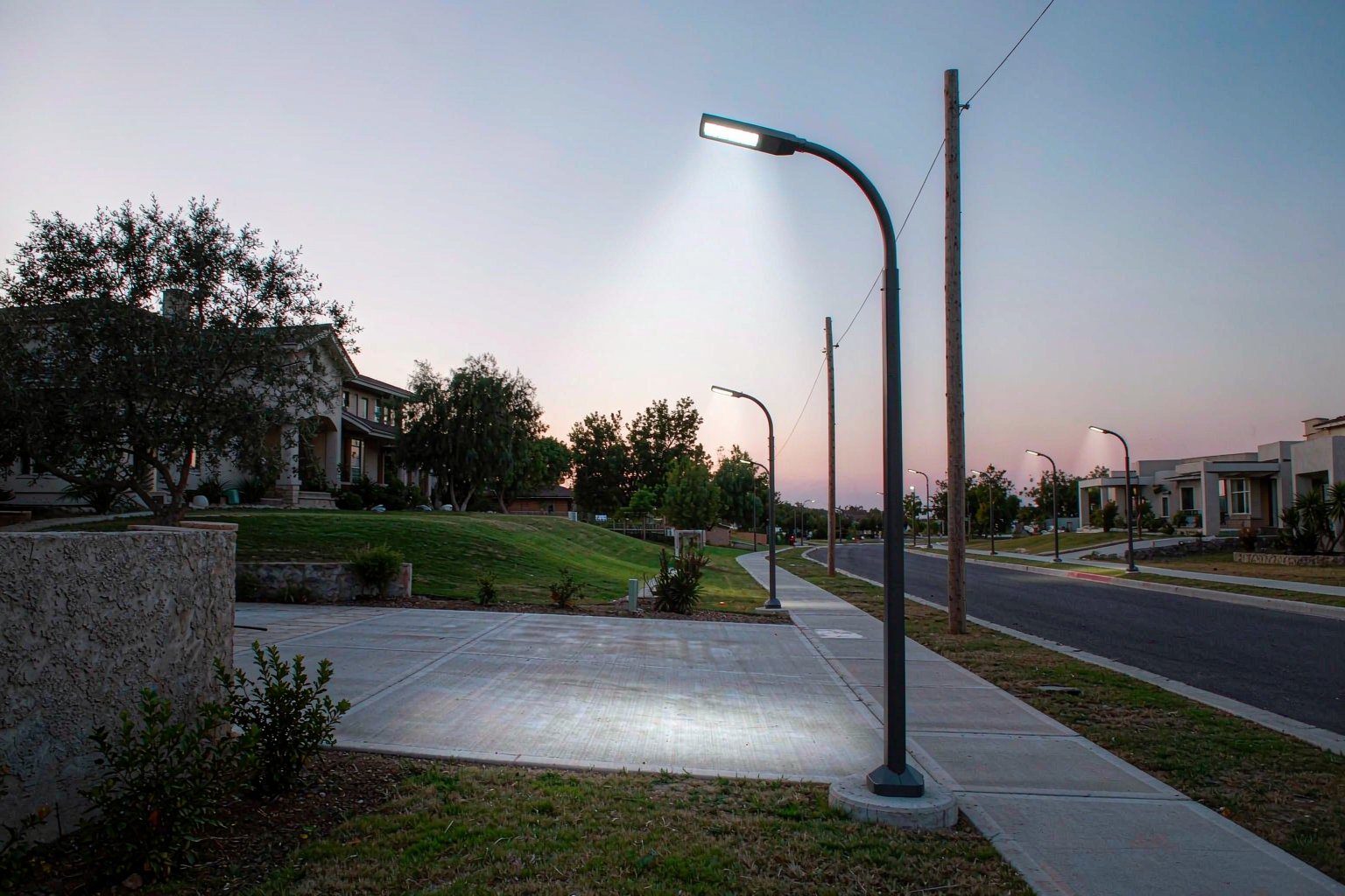 single home solar street light vs row of road solar street lights scale